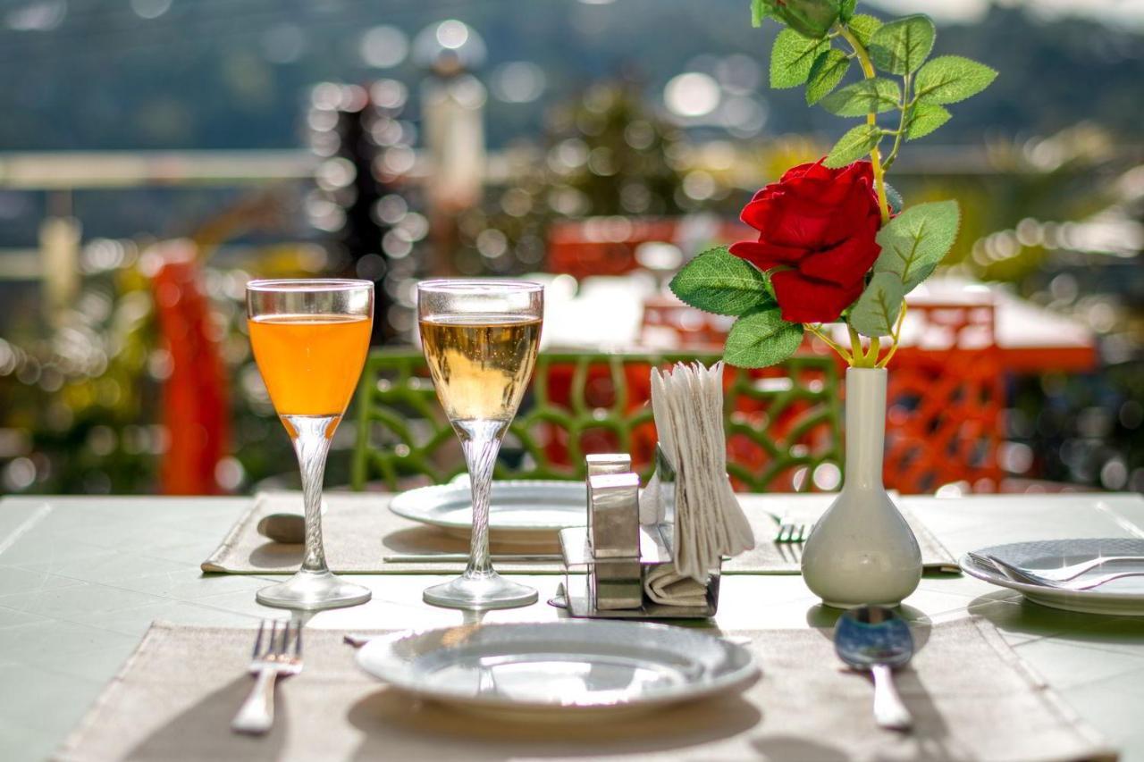 The Walnut Creek Hotel Bhīm Tāl Екстериор снимка
