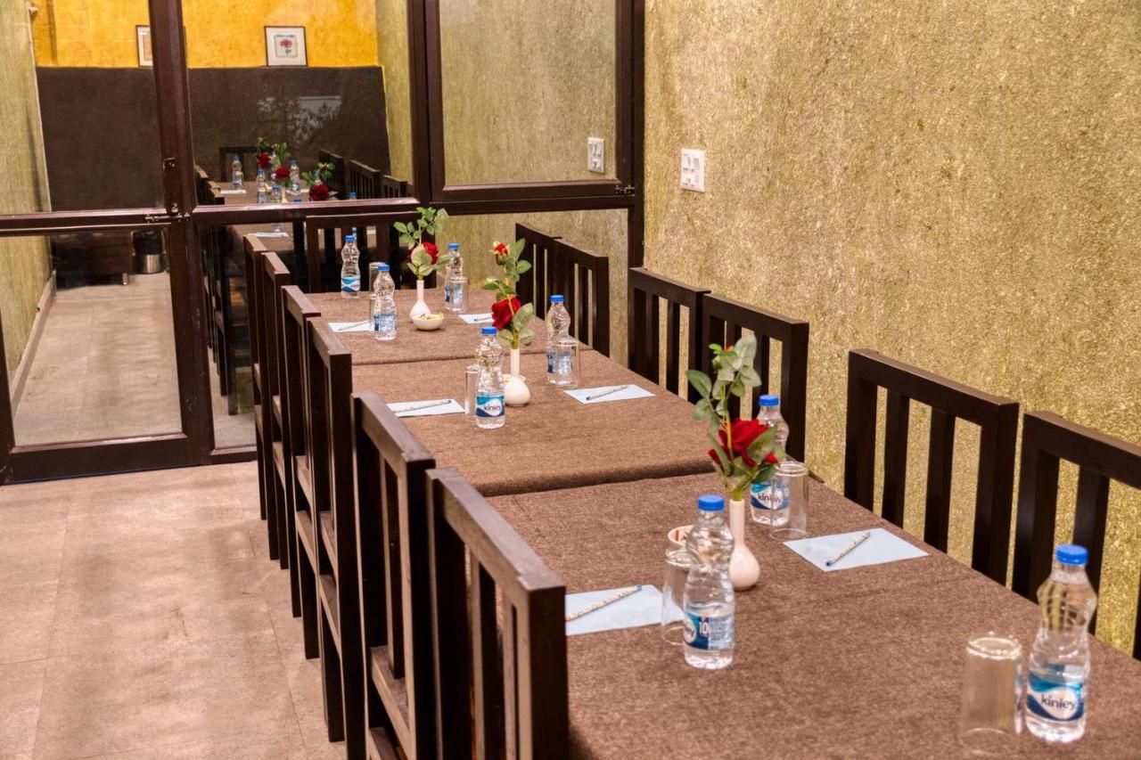 The Walnut Creek Hotel Bhīm Tāl Екстериор снимка