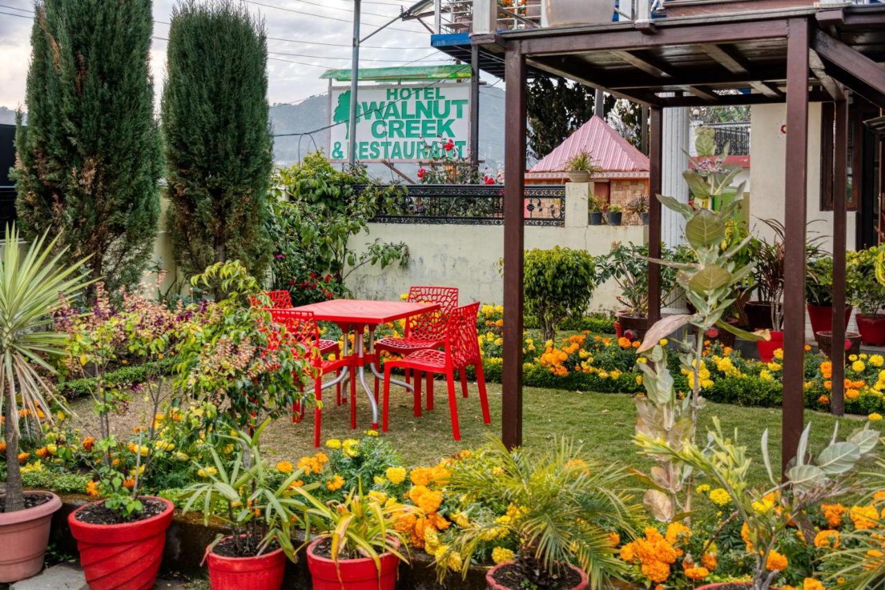 The Walnut Creek Hotel Bhīm Tāl Екстериор снимка