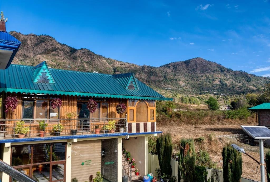 The Walnut Creek Hotel Bhīm Tāl Екстериор снимка